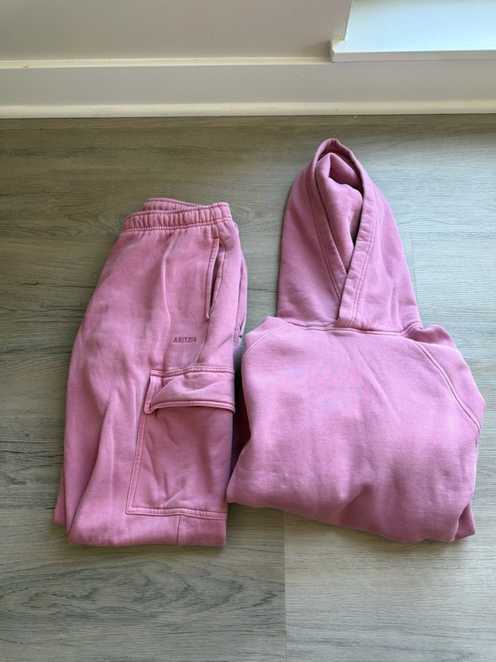 Aritzia Pink Sweatpant Jogger Set